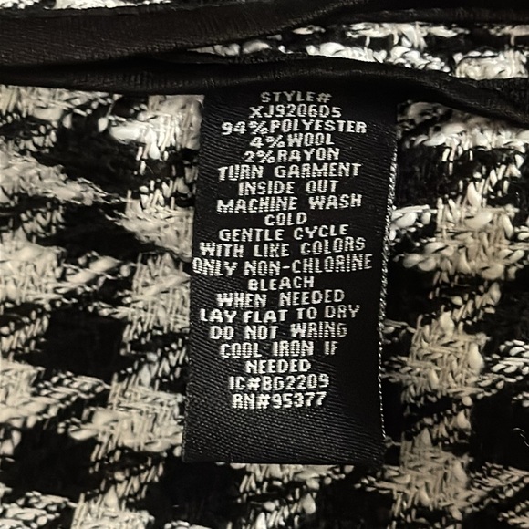 Sanctuary Johnnie Houndstooth Blazer - Picture 9 of 13